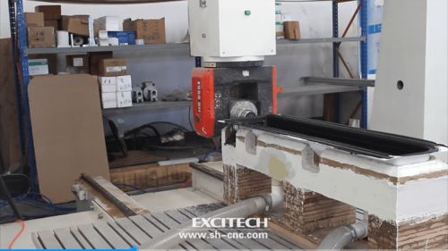 复合材料cnc雕刻机如何高速高效的完成雕刻工作