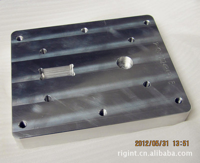 探索CNC铝产品加工的精密世界 技术、优势与苏州锐精精密的专业实践